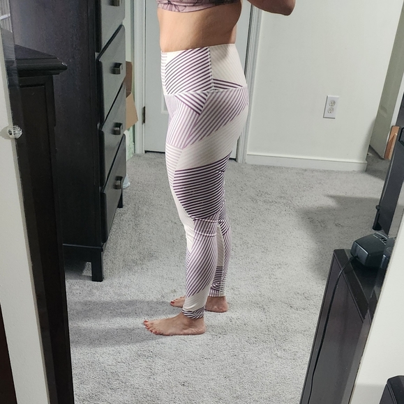 Old Navy Leggings - Picture 2 of 3